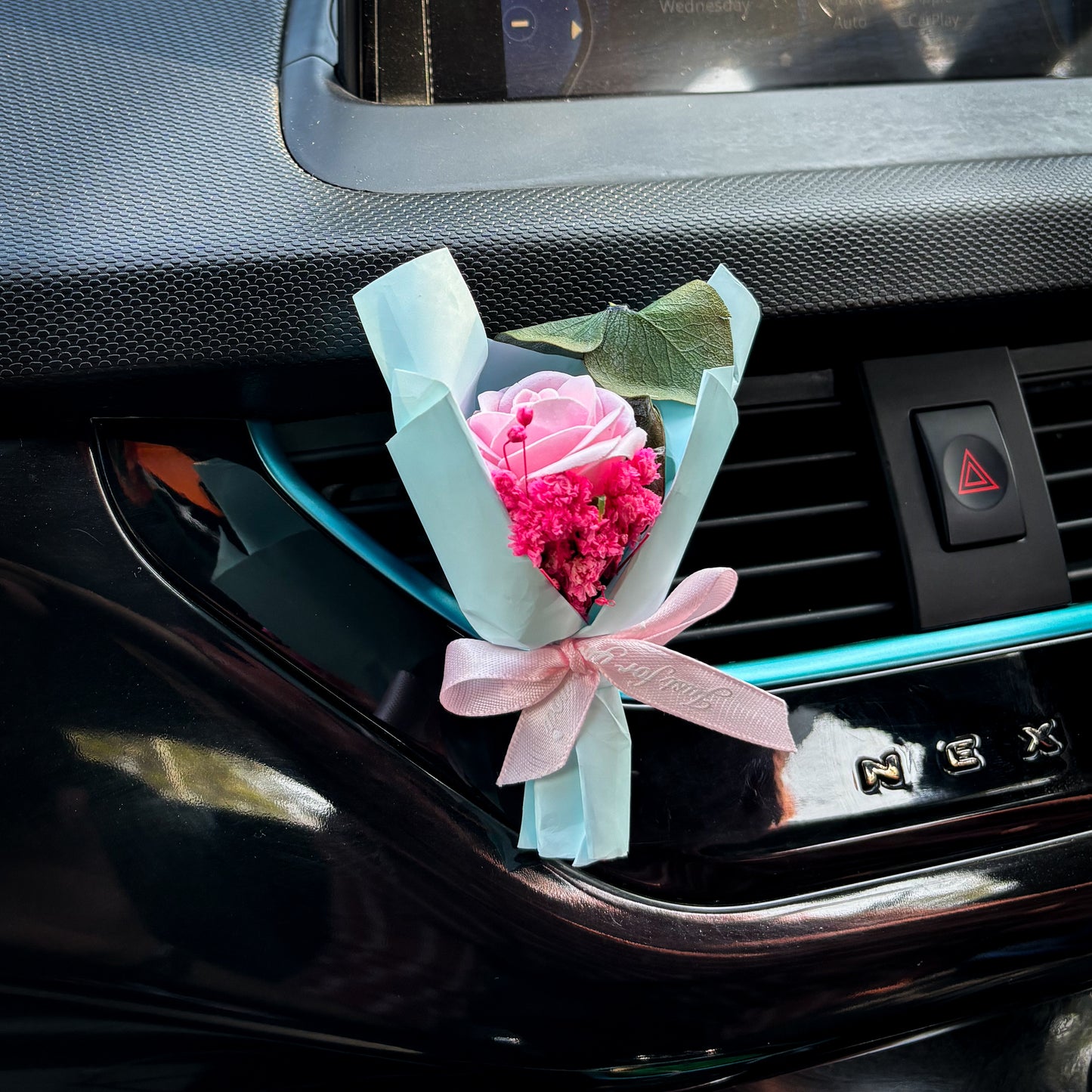 Car Mini Bouquet- Light Blue